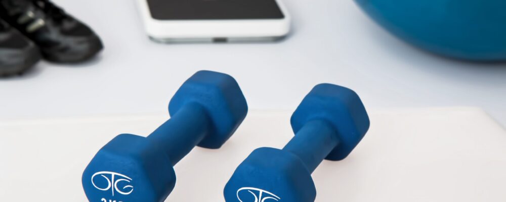 hand-finger-gadget-blue-ear-healthy-763710-pxhere.com